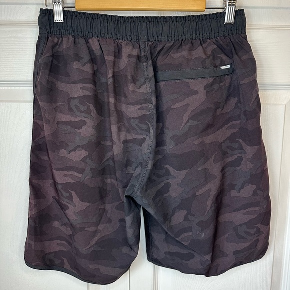 Vuori Men’s Camo Banks Short sz.M - Picture 2 of 4